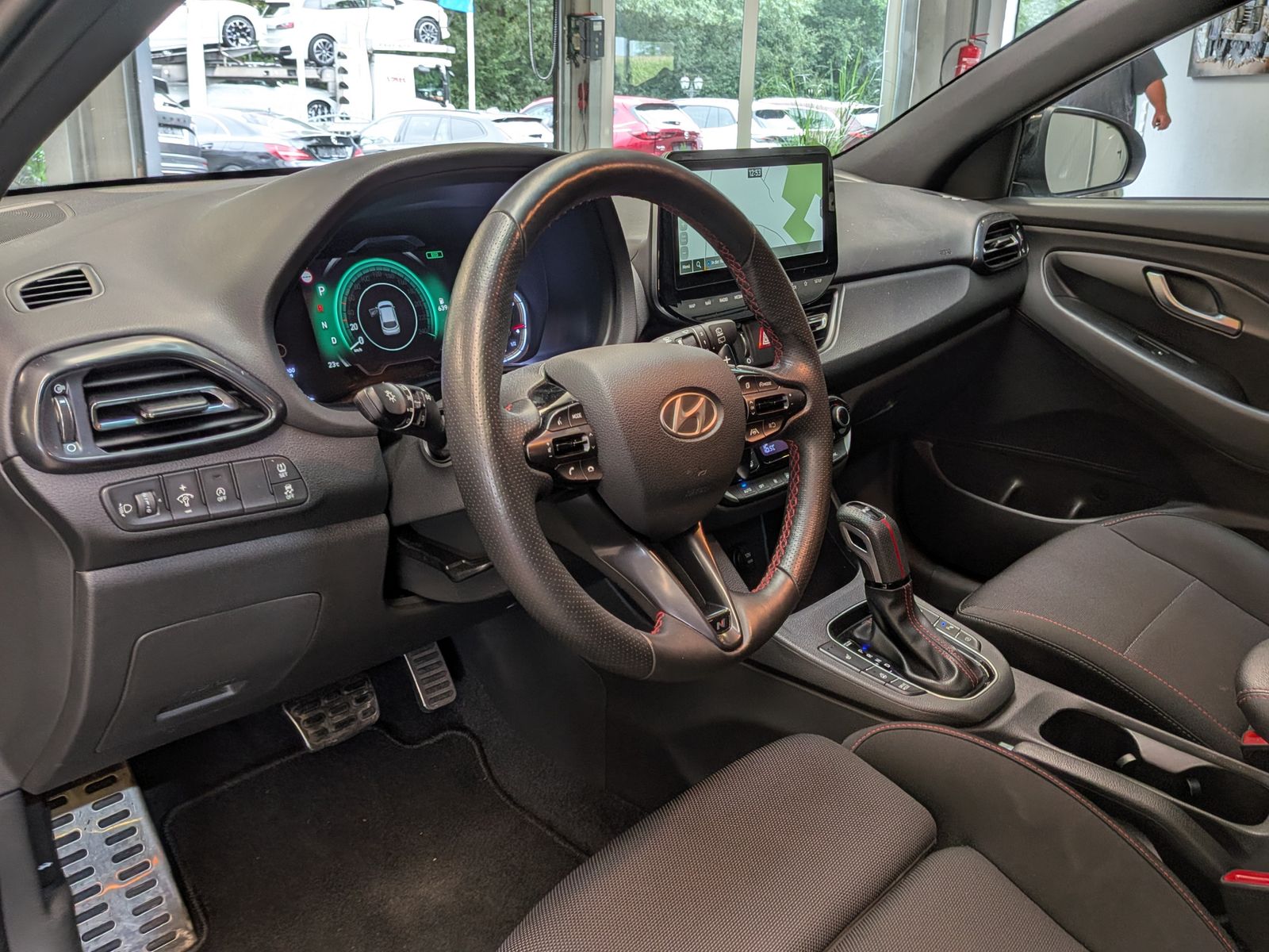 Fahrzeugabbildung Hyundai i30 1.5 N-Line LED*CARPLAY*CAM*PANO*KEYLESS*18"
