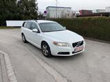 Volvo V70 Kombi Momentum - gebrauchte Volvo V70 aus dem Jahr 2009