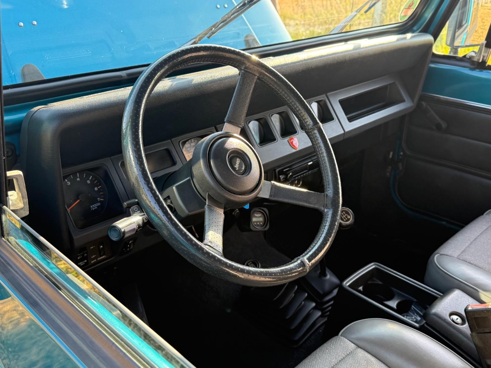 Jeep Wrangler YJ 4.0L mit H-Kennzeichen