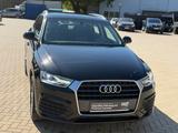 Audi Q3 sport Automatik / Xenon / Navi / Anhängerkup. - Audi Q3: Schwarz