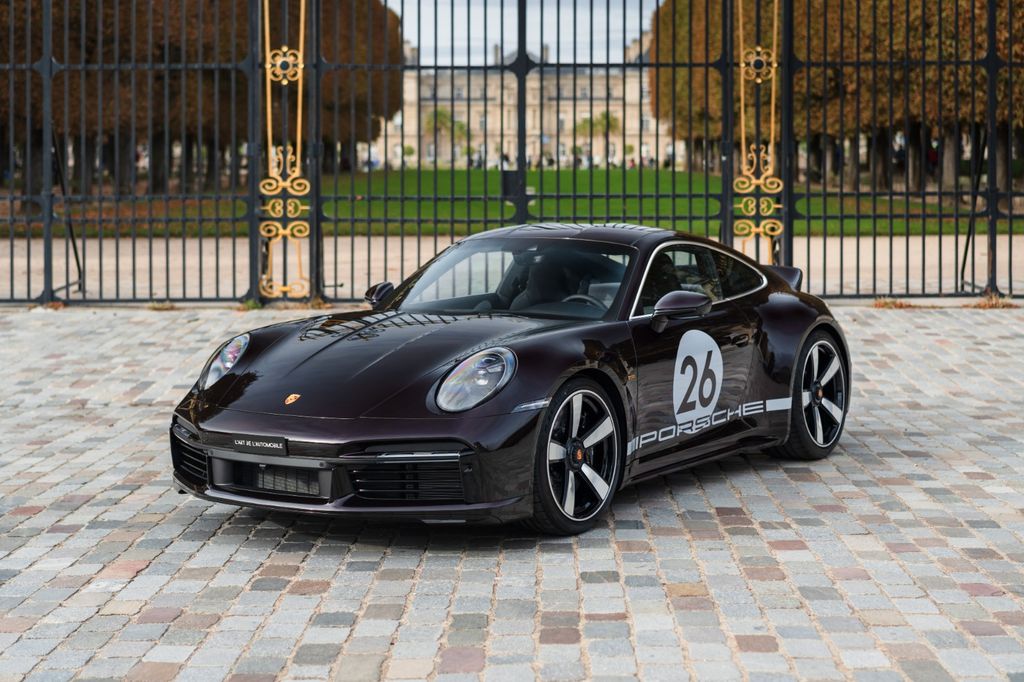Porsche 992 Sport Classic - brand new, PTS Superior Red