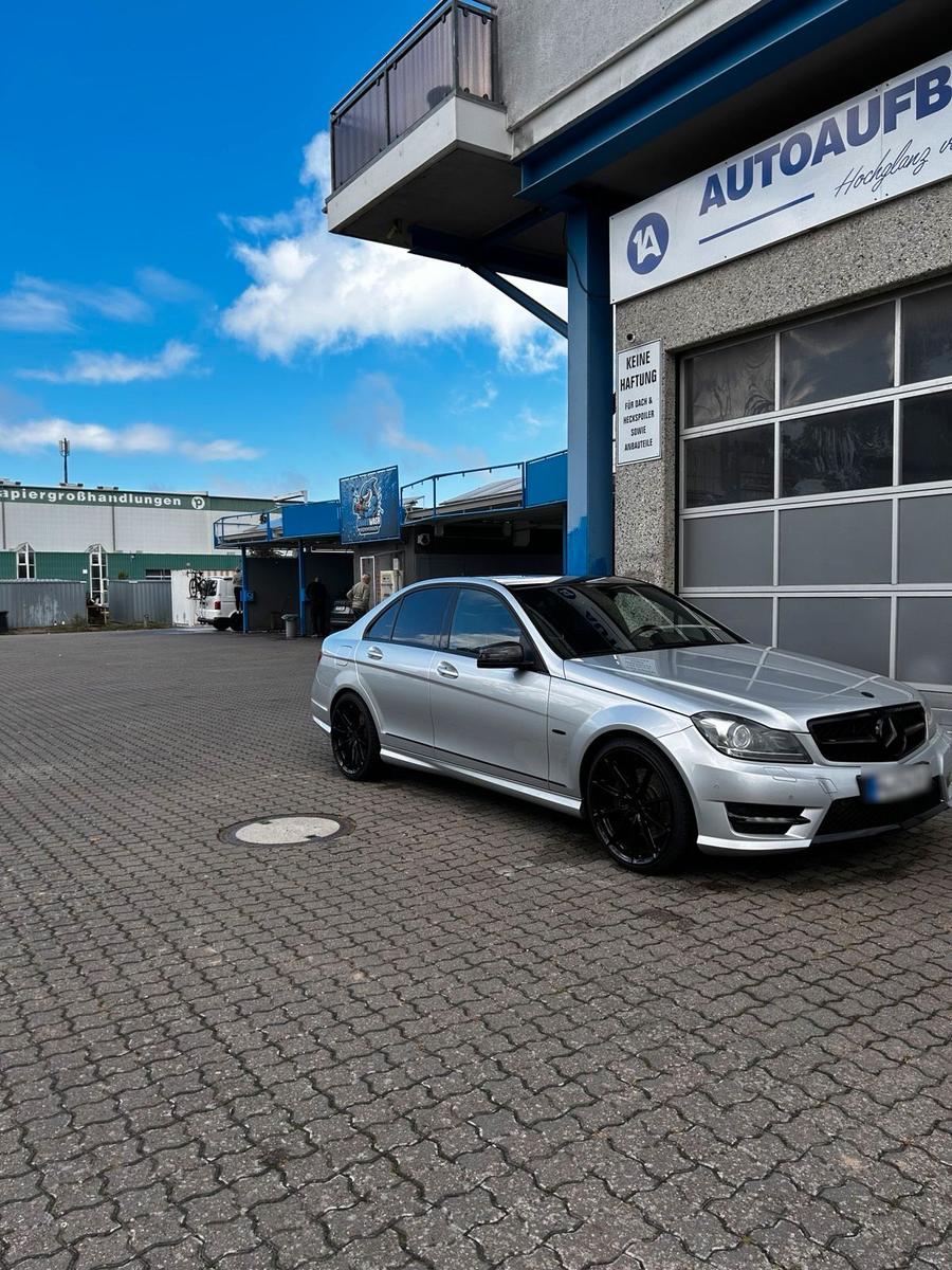 Mercedes-Benz C 350