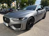 Jaguar XE R-Dynamic Black AUT~Pano~Headup~Kam~Meridia - Jaguar Gebrauchtwagen von 2023