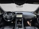 Jaguar F-Pace R-Sport AWD 20d Pano Winter Navi LED Virt - gebrauchte Jaguar F-Pace aus dem Jahr 2021