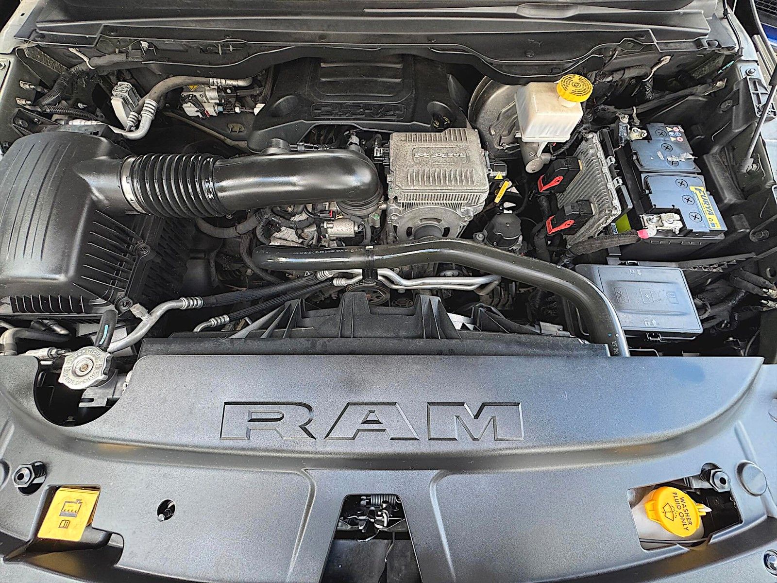 Fahrzeugabbildung Dodge RAM 5.7 V8 HEMI NightEdition Offroad 4x4 eTorque