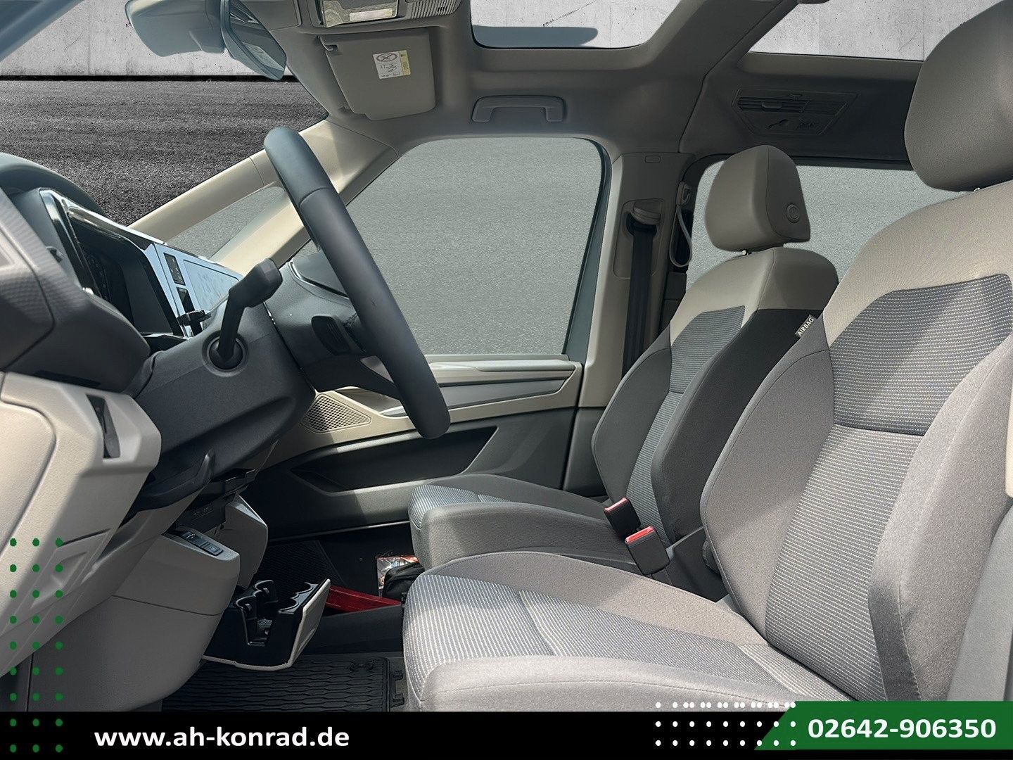 Fahrzeugabbildung Volkswagen T7 Multivan 2.0 TDI LR DSG+NAVI+ST-HZG.+AHK+Pano