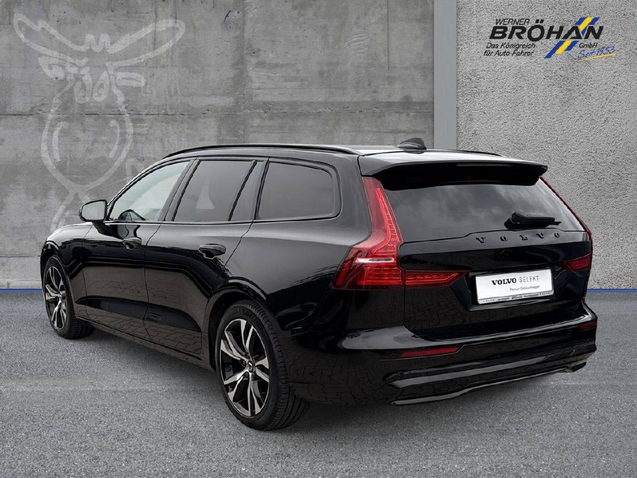 Fahrzeugabbildung Volvo V60 Kombi Plus Dark