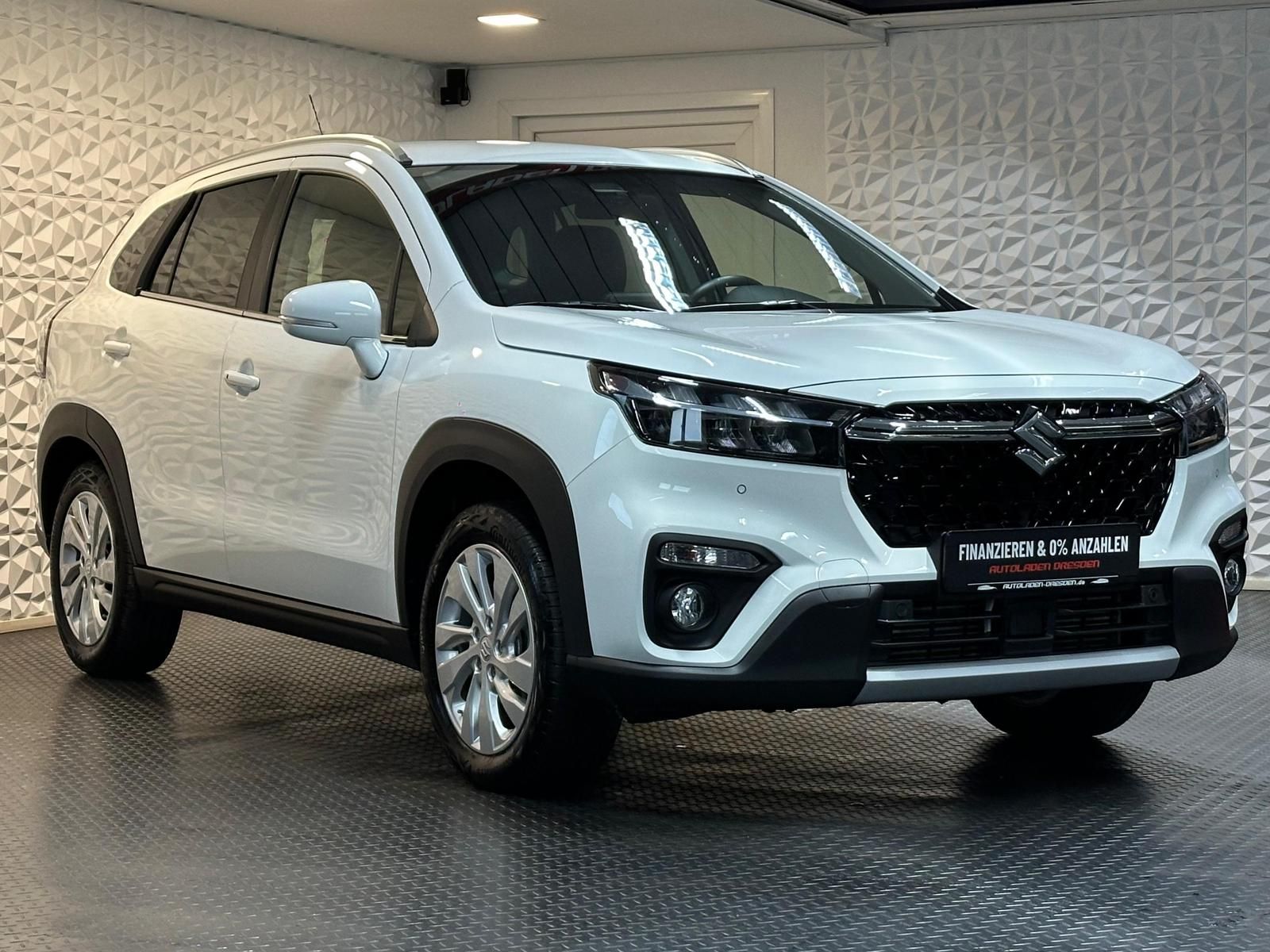 SUZUKI SX4 S-Cross Comfort 1.4  HYBRID* LED#AHK#SHZ#ACC - Image 2