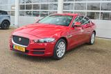 Jaguar XE 25t 250PS AWD Prestige Automatik - Jaguar XE Prestige mit Benzin-Antrieb