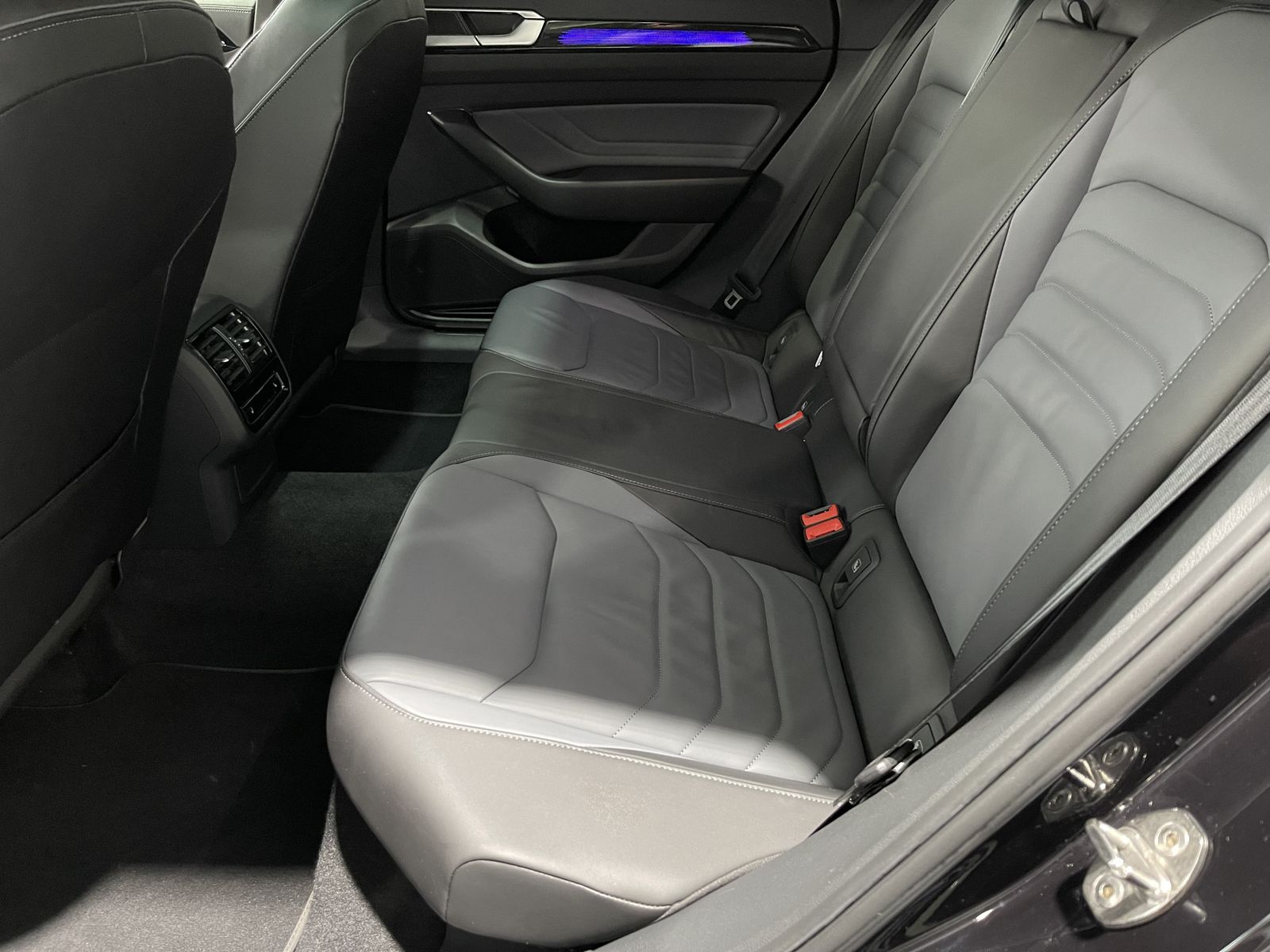 Fahrzeugabbildung Volkswagen Arteon Shooting Brake 2.0 TDI*Leder*AHK*Pano*Cam