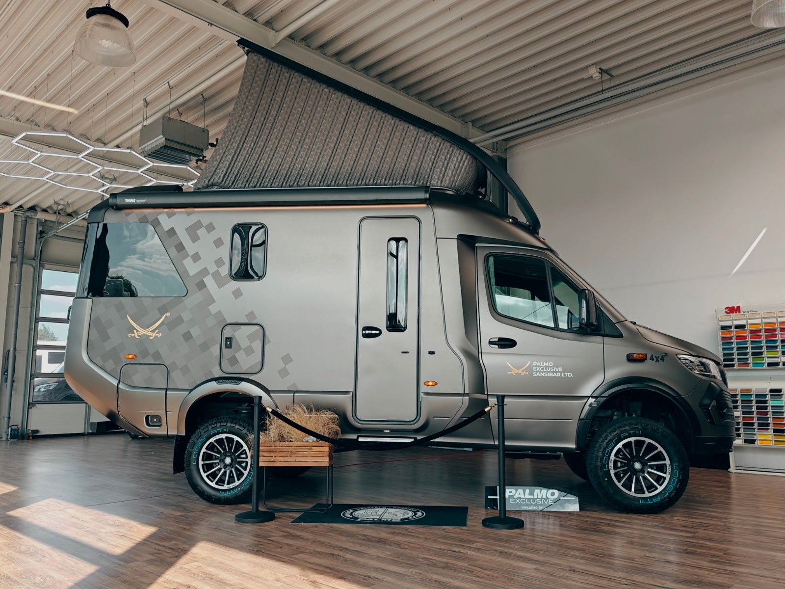 Fahrzeugabbildung HYMER / ERIBA / HYMERCAR VENTURE S 4x4² SANSIBAR LTD. by palmo