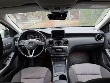 Mercedes A 220 - 4