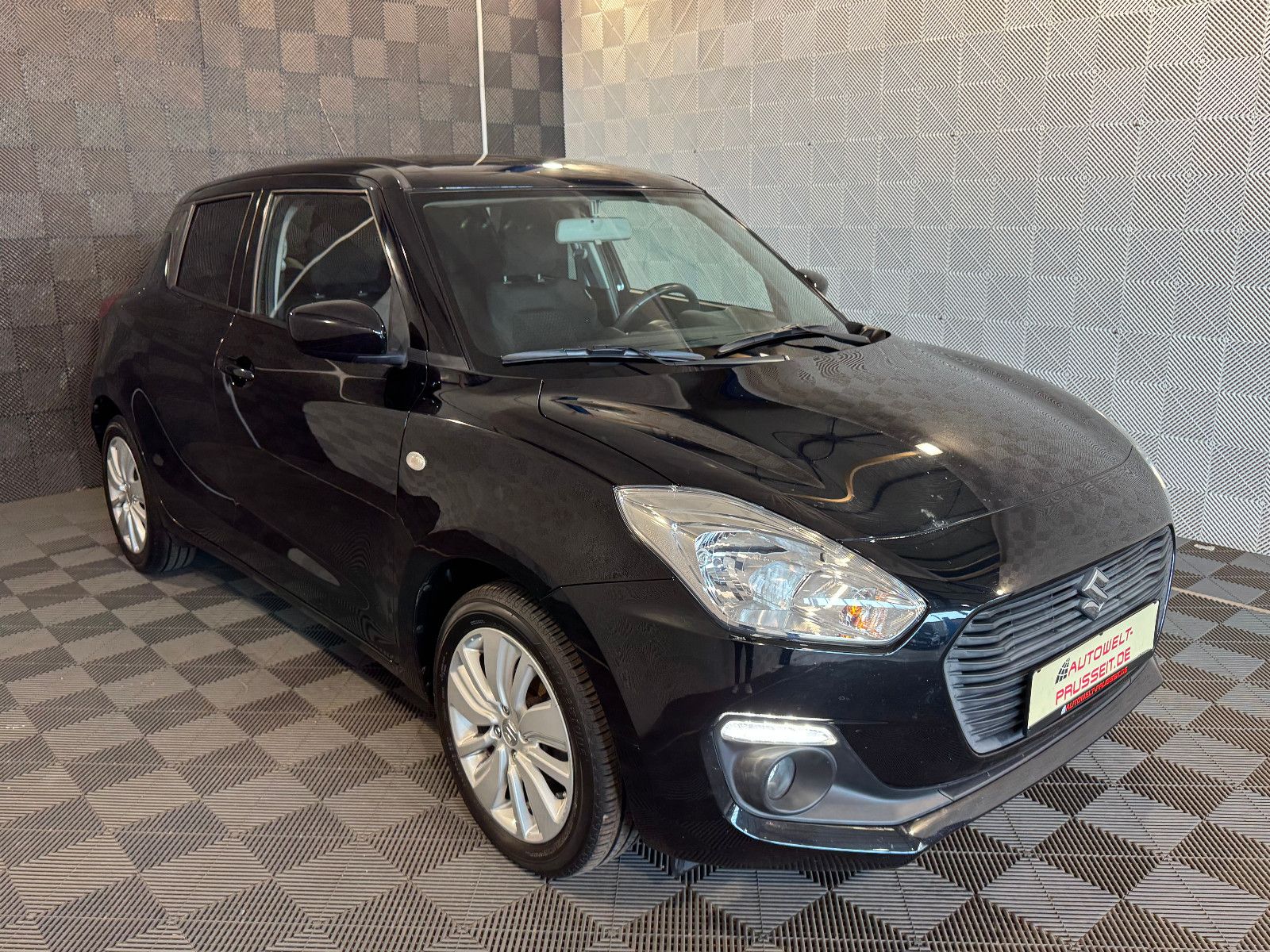 Gebrauchtwagen Suzuki Swift Swift Comfort*BOOSTERJET*R.KAM-SHZ-PDC-BLUETOOTH in Horb am Neckar