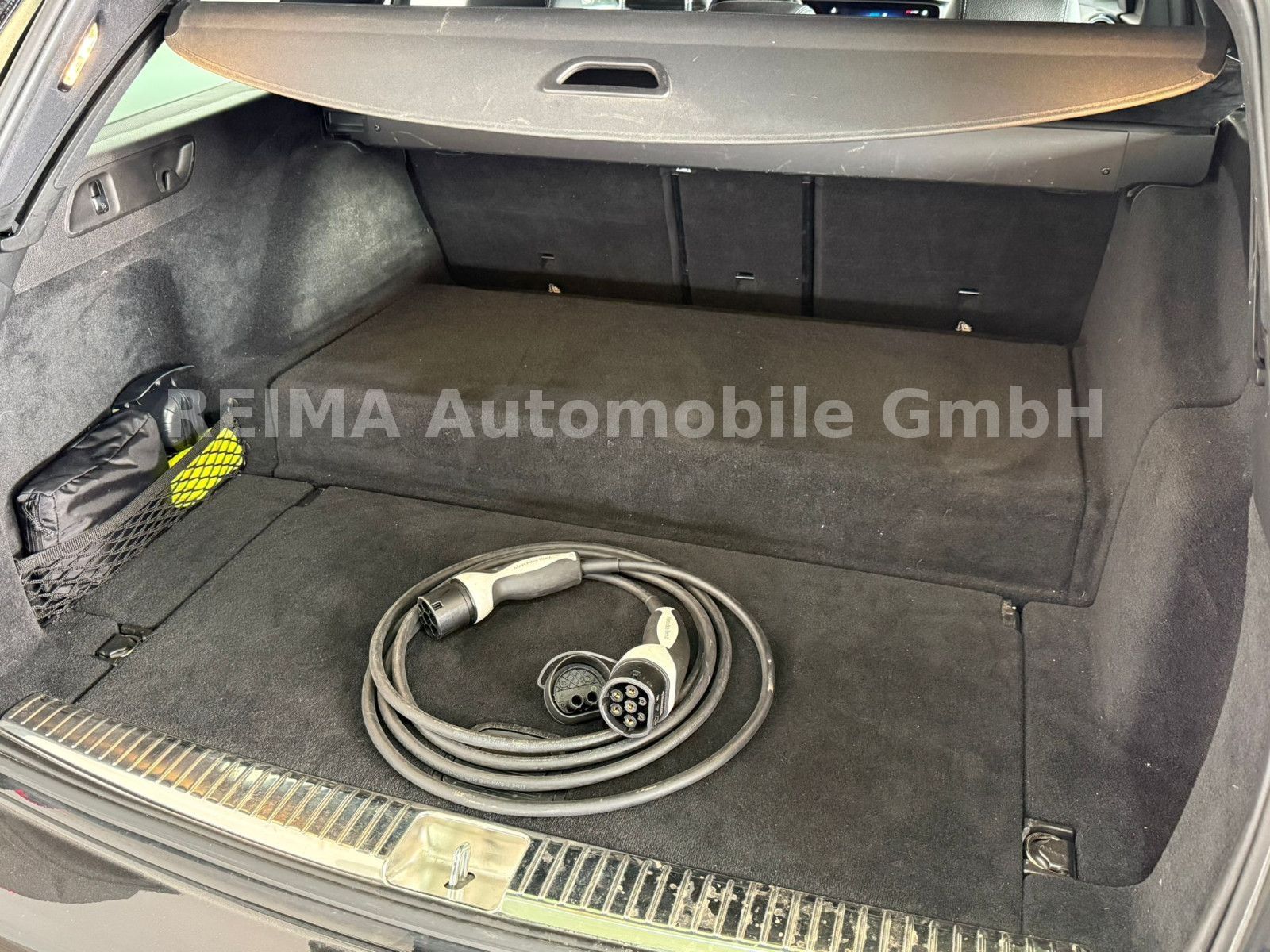 Fahrzeugabbildung Mercedes-Benz E 300 de T 4Matic,