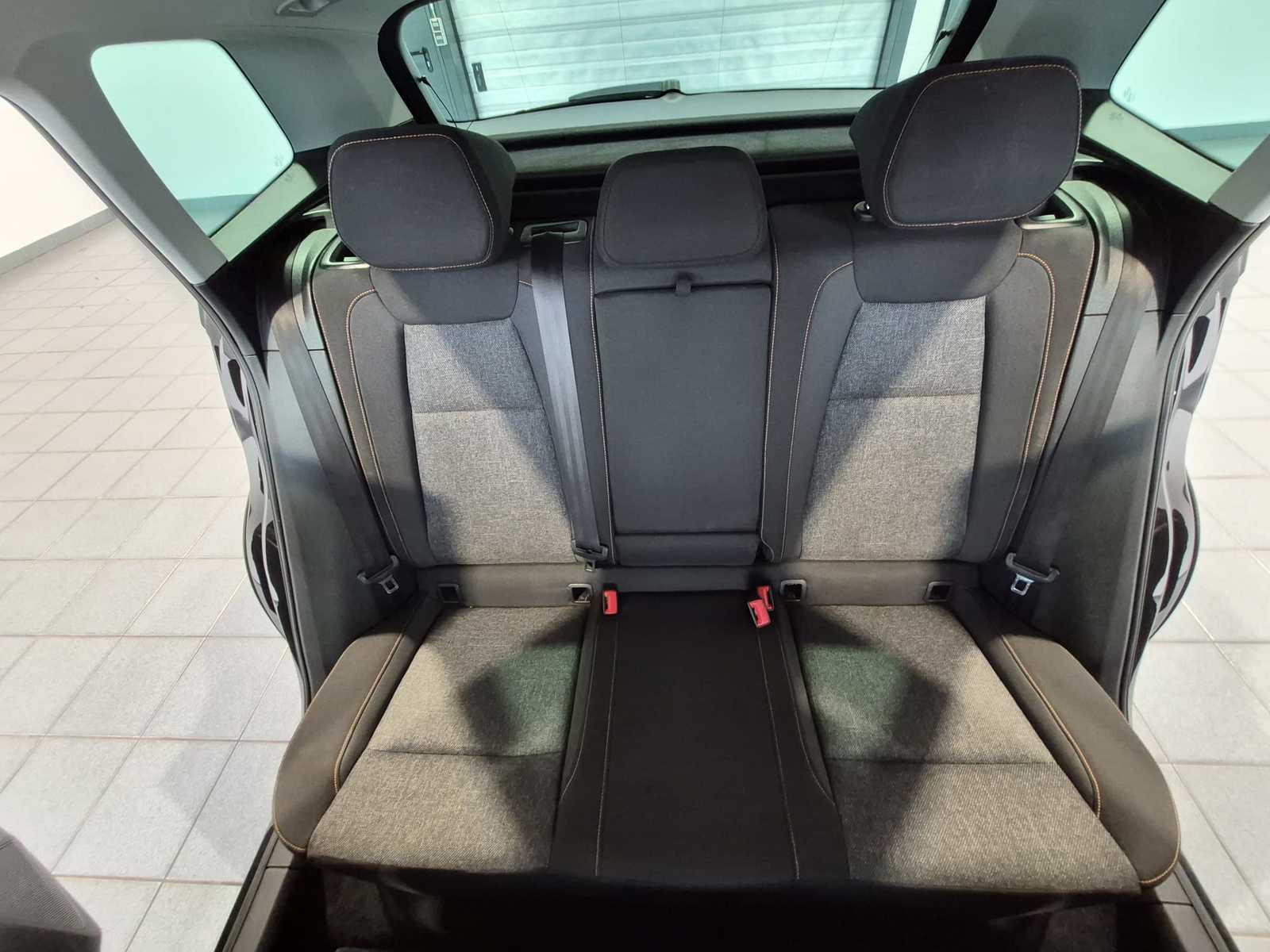 Skoda Karoq 1.0 TSI Clever  LED|Navi|Sitzhzg|Tempomat