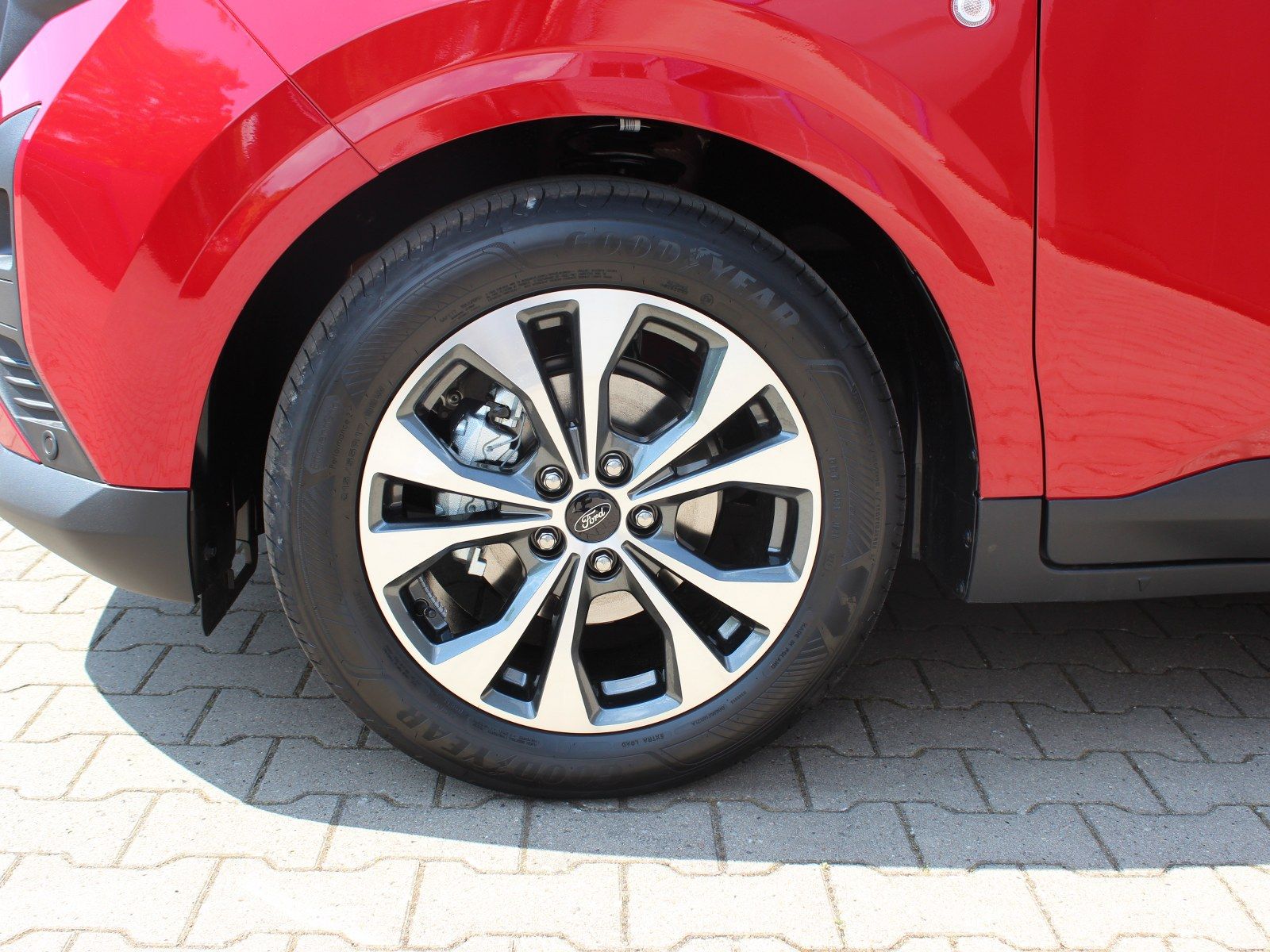 Fahrzeugabbildung Ford Tourneo Courier Trend