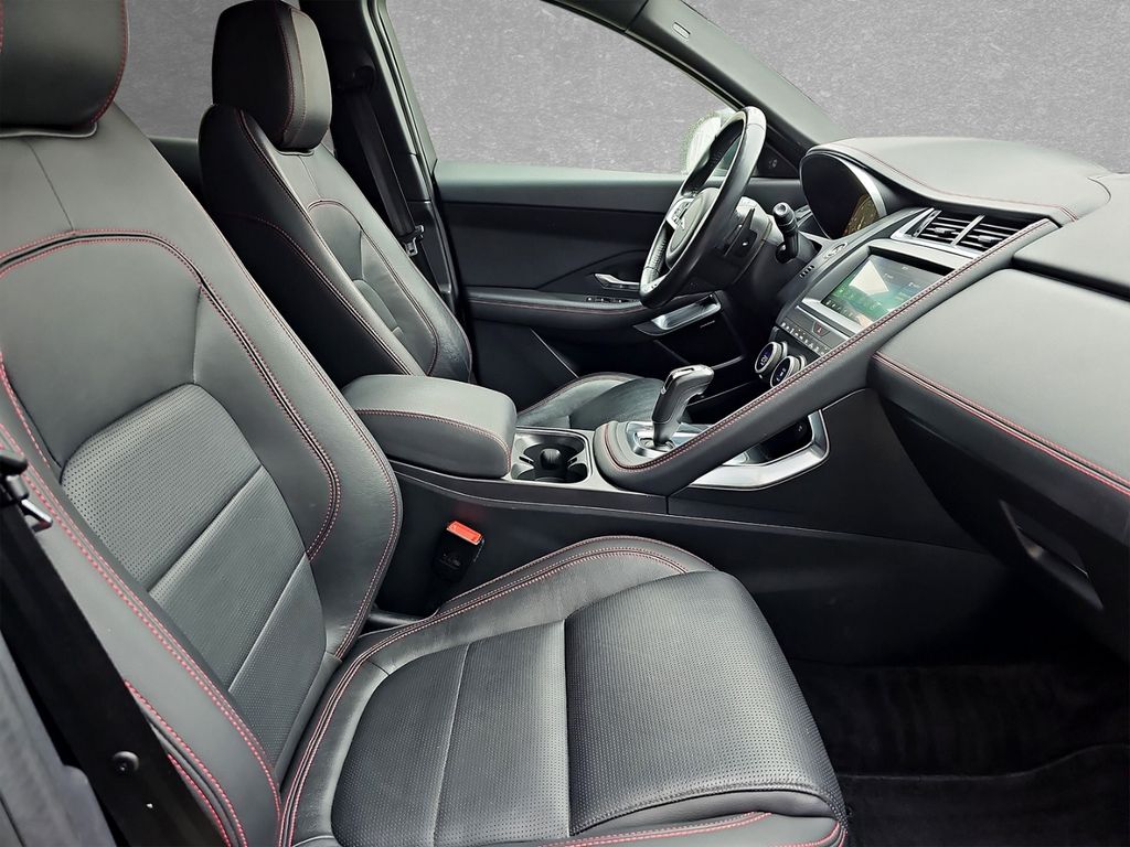 Jaguar E-Pace D180 Chequered Flag