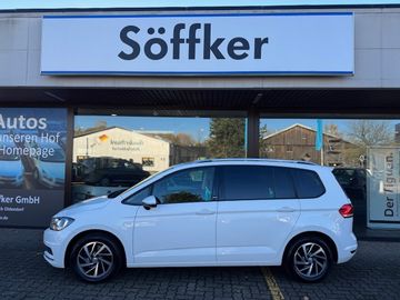 Bild 13 VW Touran 1.4 TSI Sound DSG AHK Pano-SD Rear View