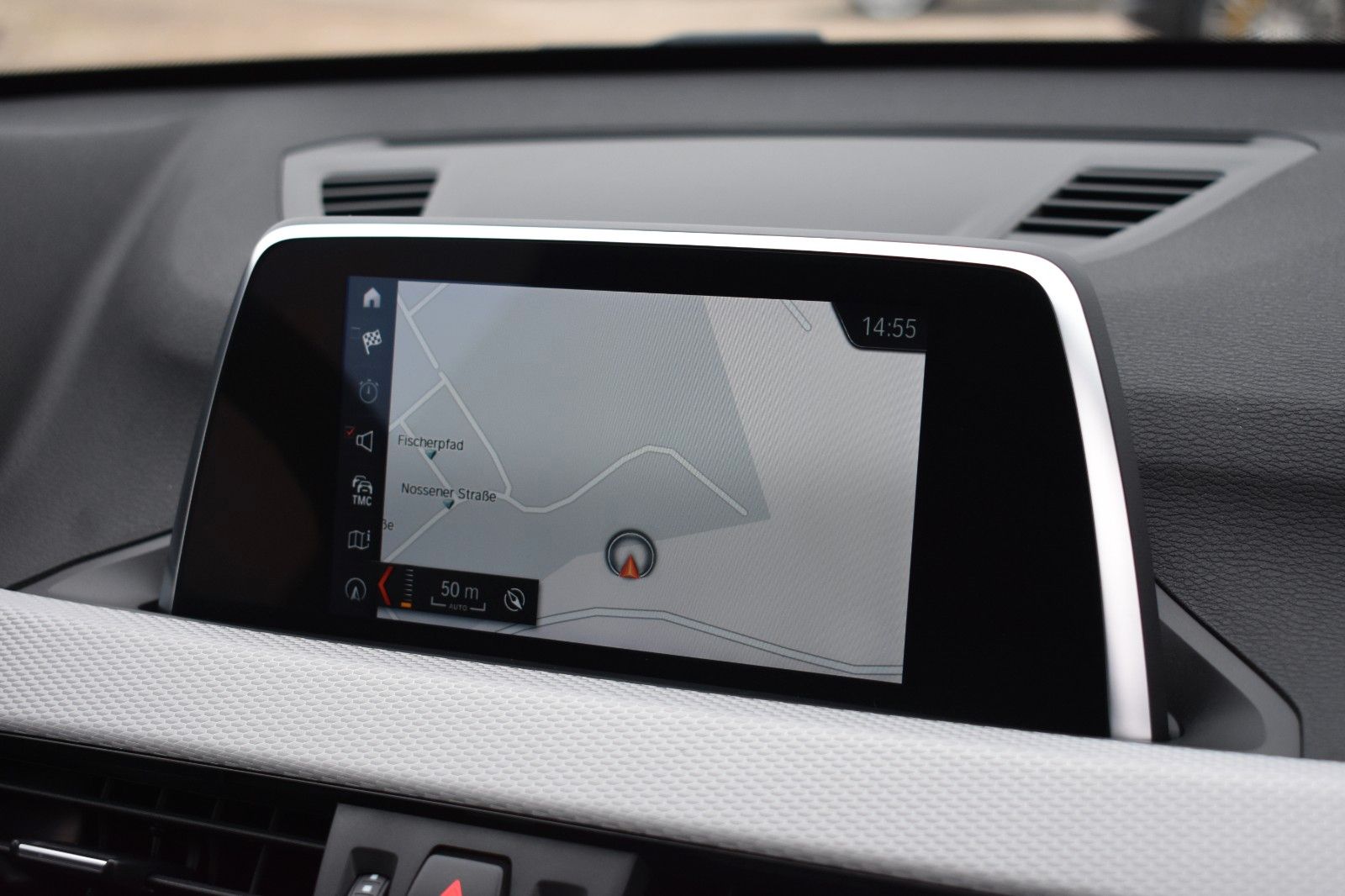 Fahrzeugabbildung BMW X1 sDrive 18 i M Sport Panorama AHK LED Autom.