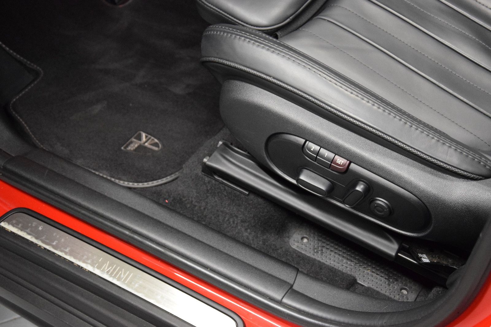 Fahrzeugabbildung MINI Countryman Cooper Yours Trim Pano HuD Memory ACC