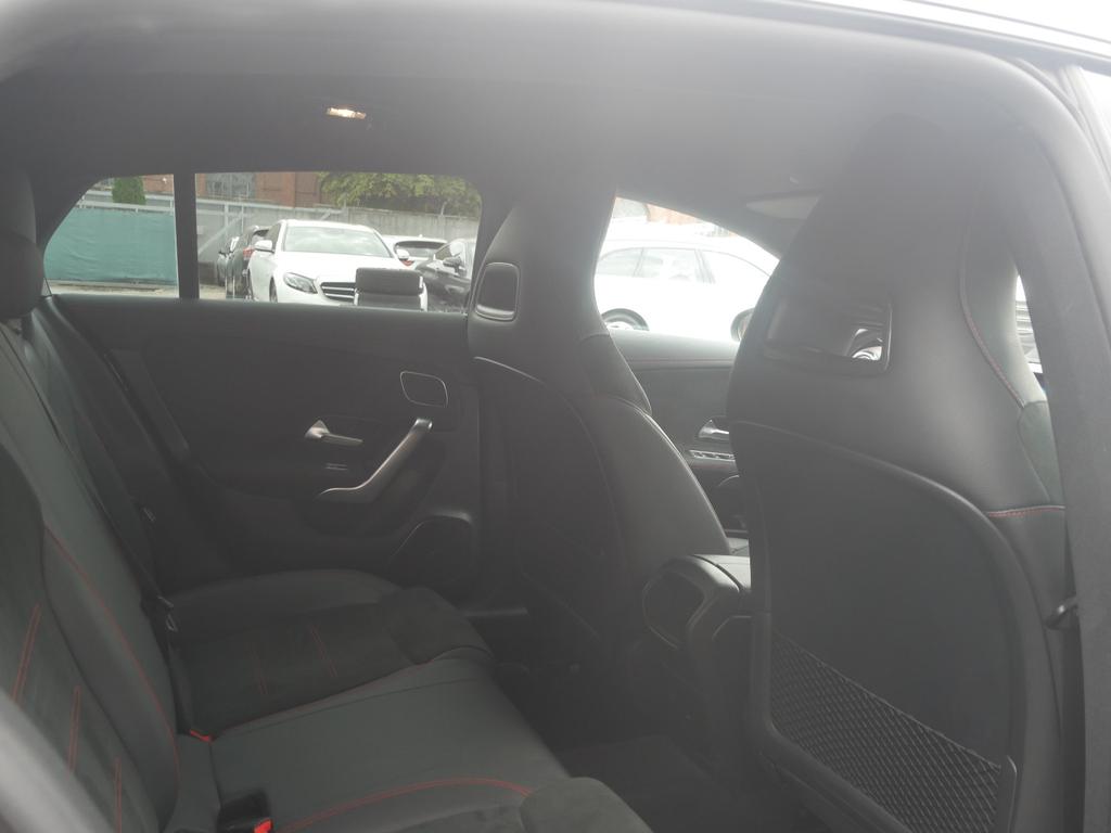 Mercedes-Benz CLA 45 AMG Shooting Brake