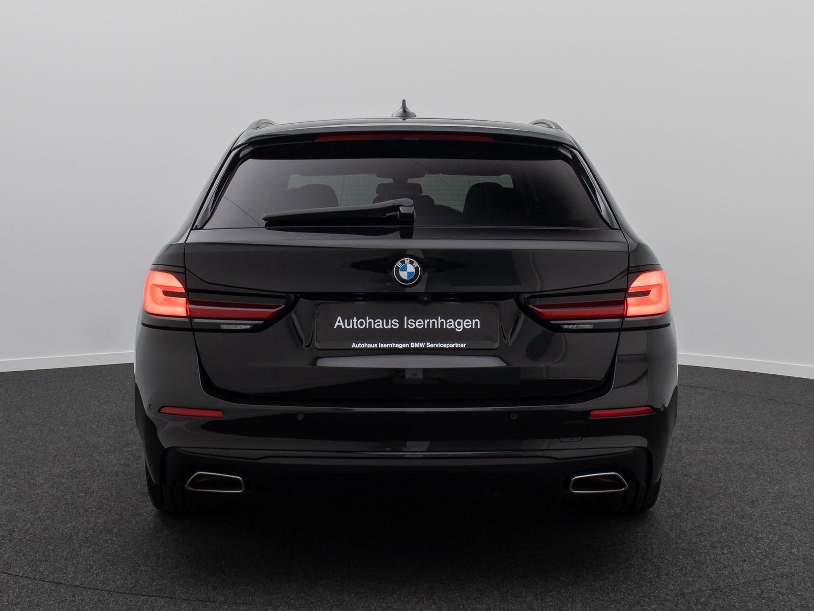 Fahrzeugabbildung BMW 520d xD Alarm Kamera DAB HUD 4xKlima Leder