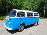 Volkswagen T2 - blaue Volkswagen T2