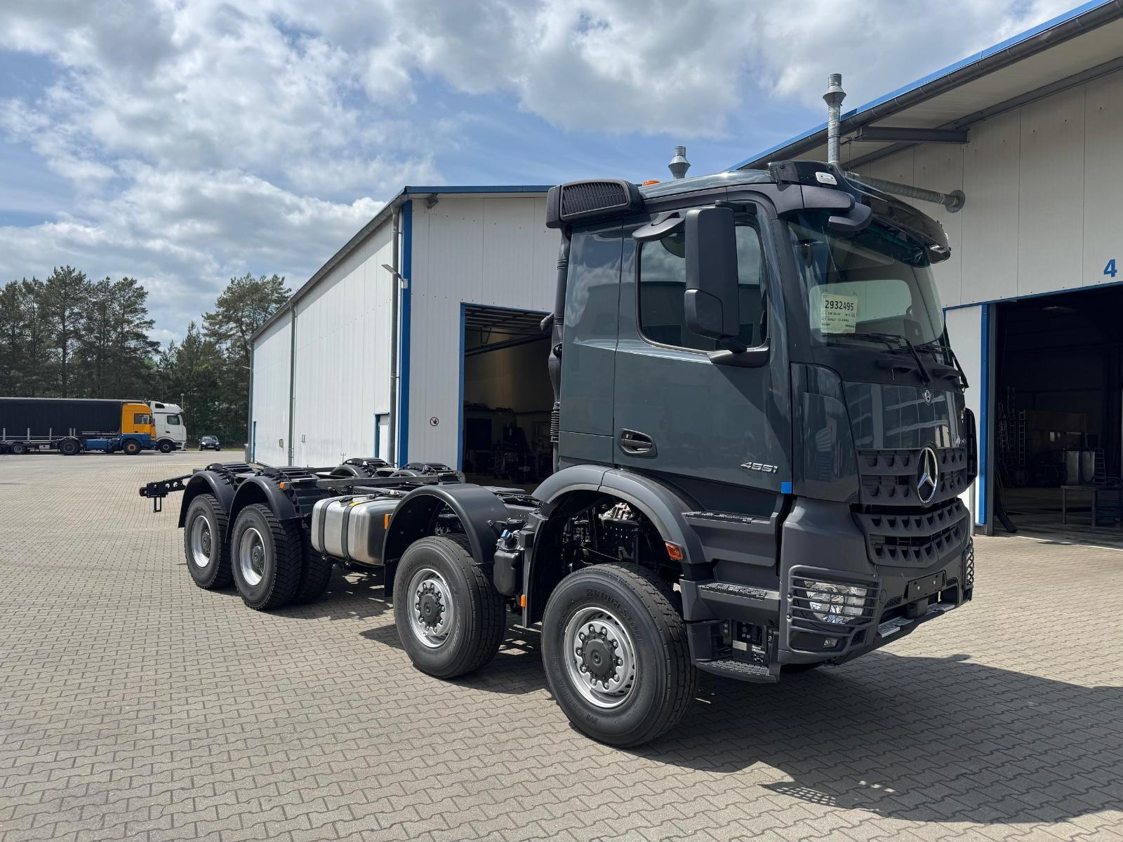 Mercedes-Benz Arocs 5 neu 4551 AK 8x8 Allrad NMV Nebenantrieb
