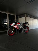 Aprilia Tuono V4 Factory Speed White  - Aprilia Motorräder in Hamburg