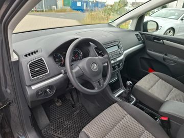 Volkswagen Sharan - 10