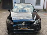Volkswagen Golf VII Lim. Trendline BMT/Start-Stopp - Volkswagen Golf: Vi Trendline
