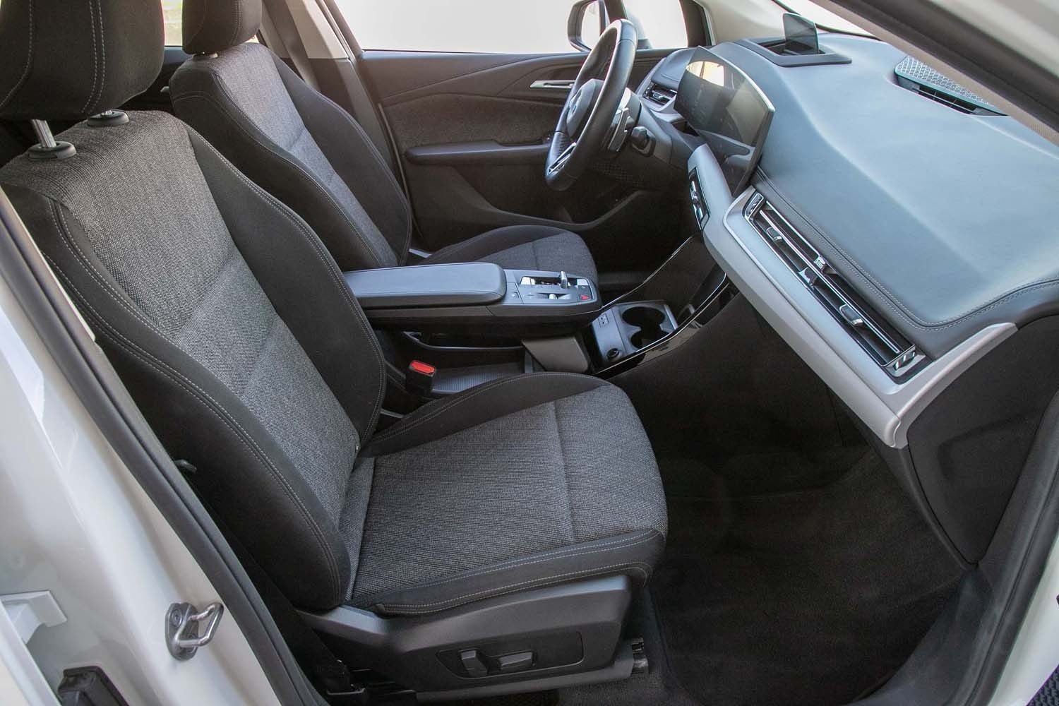 BMW 218i Active Tourer Autom HeadUp Klima SHZ foto 4