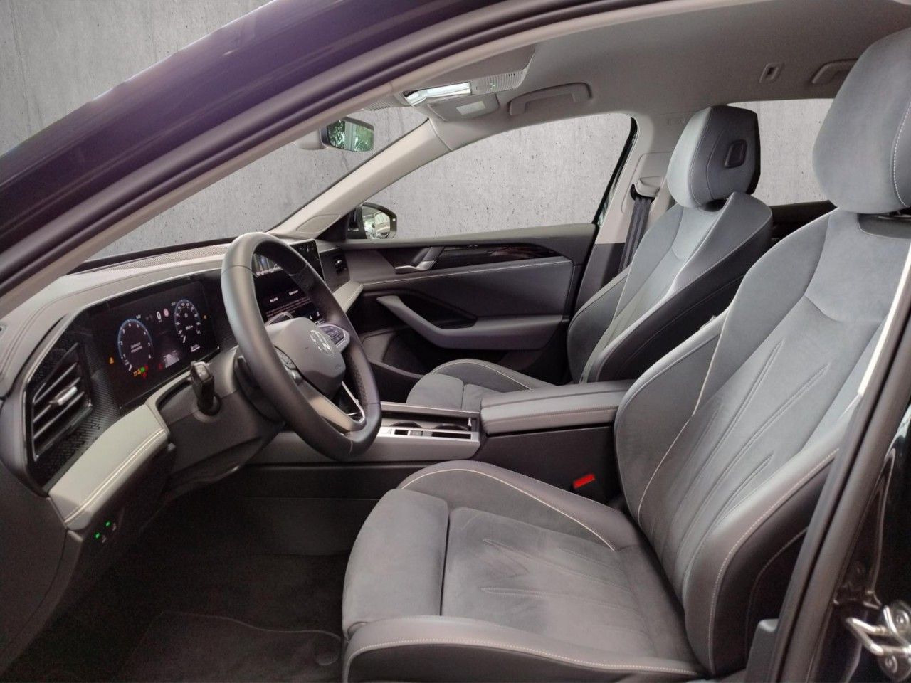 Passat Variant Business 1.5 eTSI DSG Klima Navi