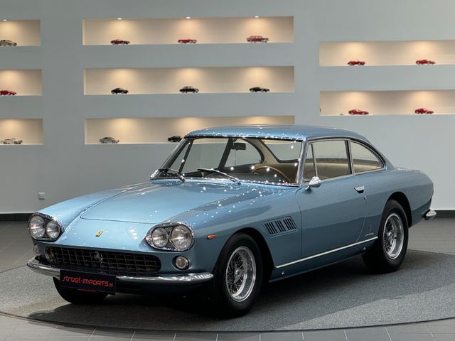 Ferrari 330 2+2 GT