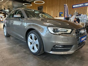 MYAUTOCENTER – Gebraucht- und Jahreswagen mit Werkstattservice in Pfaffenhofen Audi A3 Sportback ambition quattro *TÜV*LED*