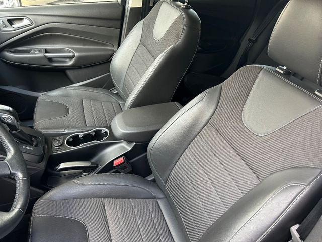 Fahrzeugabbildung Ford Kuga Titanium 1.5 Allrad Autom.+Navi+LM Allw.+BT