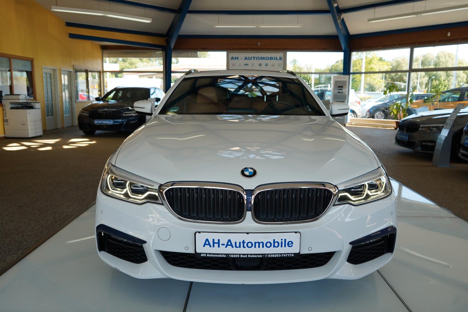 BMW 530 d Touring M Sport XENON / NAVI / LEDER / HUD
