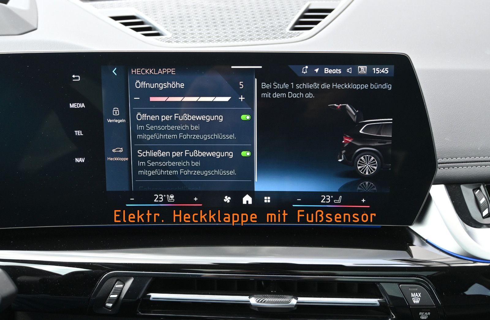 Fahrzeugabbildung BMW X1 xDr.23d xLine °ACC°AHK°HUD°H/K°MEMO°PANO°360°