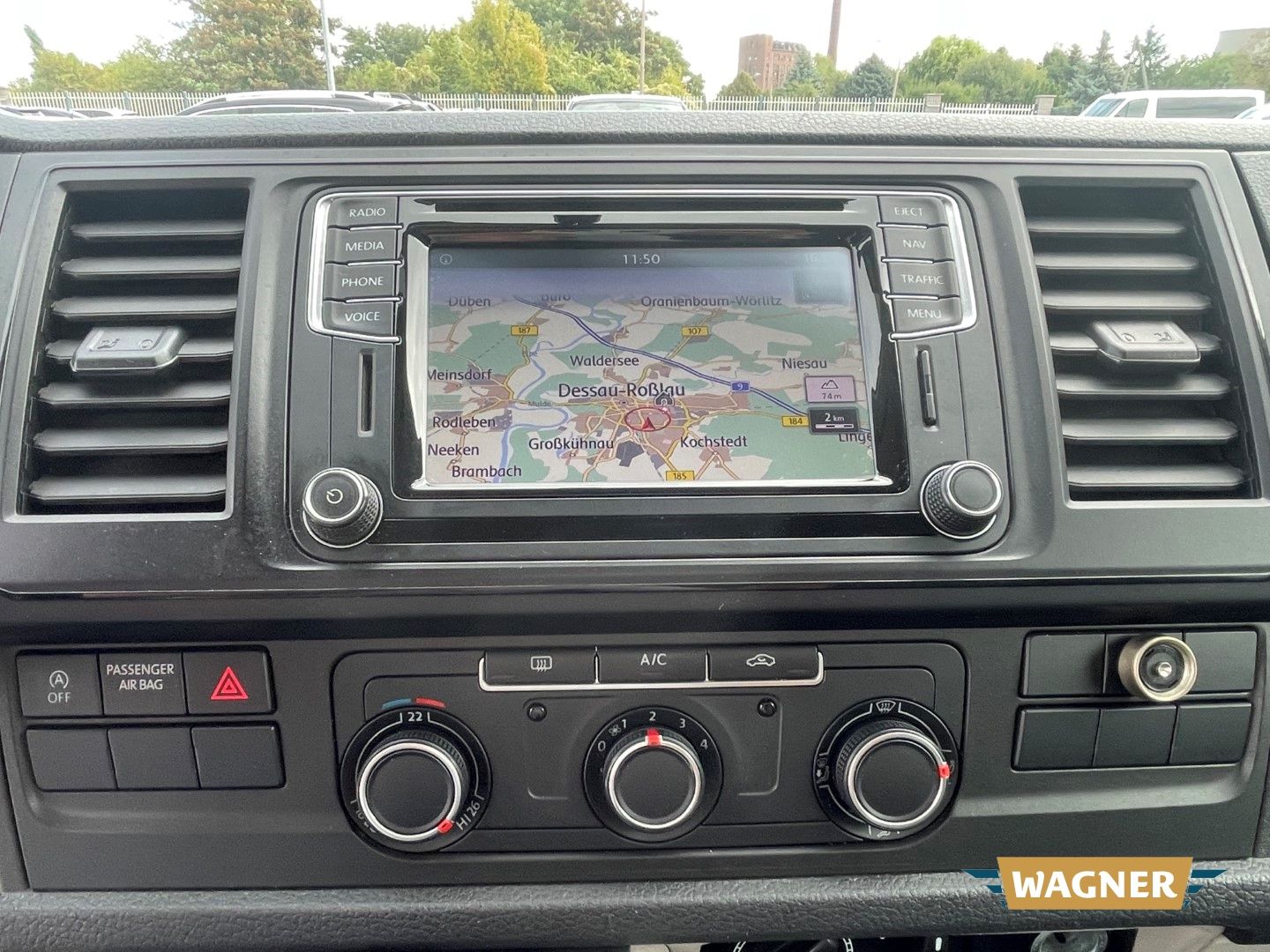 Fahrzeugabbildung Volkswagen T6 Kombi EcoProfi lang 2.0 TDI 8-Sitzer