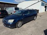 Toyota Avensis Kombi 1.8 Travel - Toyota Avensis Travel mit Benzin-Antrieb