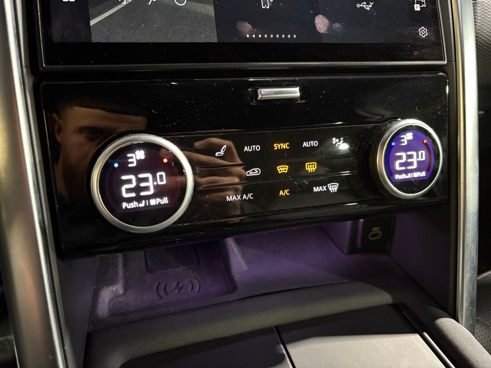 Fahrzeugabbildung Land Rover Discovery 5 R-Dynamic SE AWD/7-SITZER/360''KAM