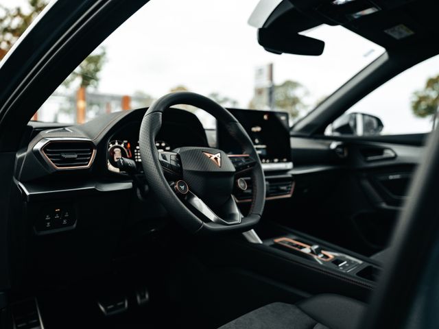 CUPRA Formentor VZ 2.0 TSI 245 kW 4Drive, Pano, ACC, S