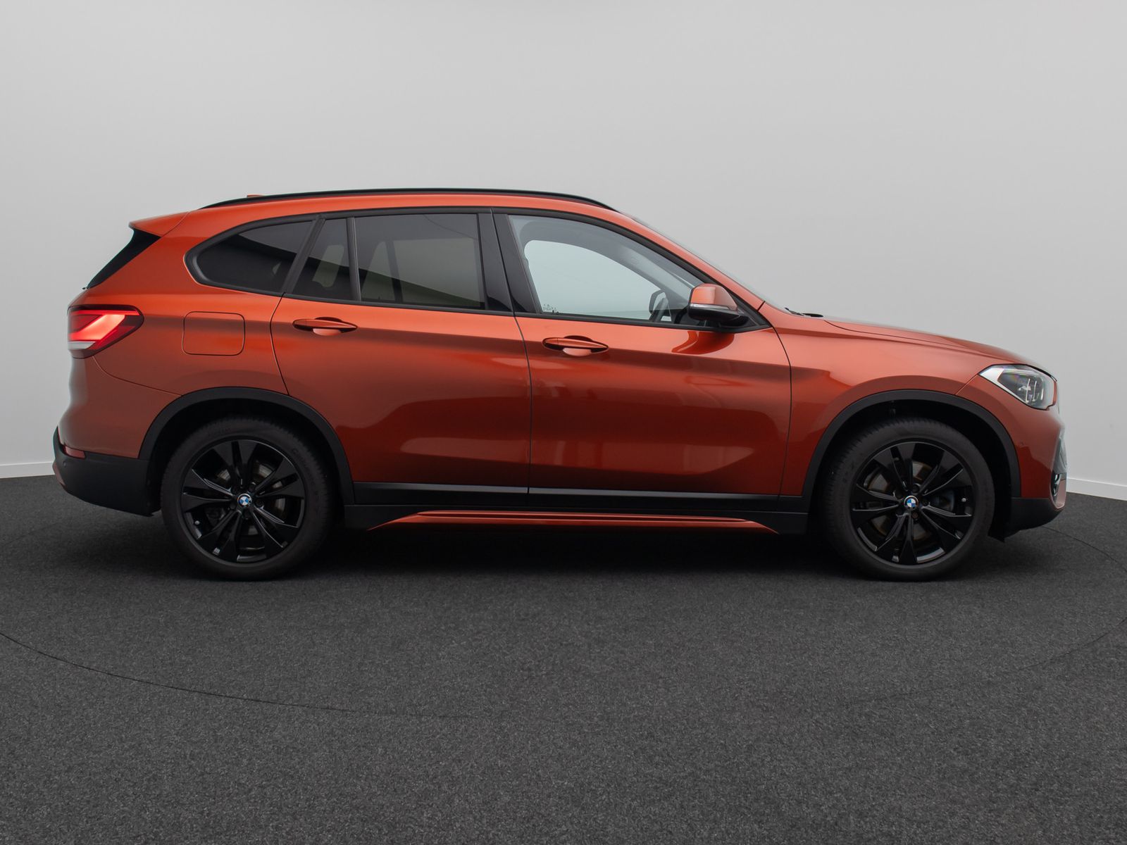 Fahrzeugabbildung BMW X1 xD25e Sport Line H/K Memory ParkAss DAB Leder