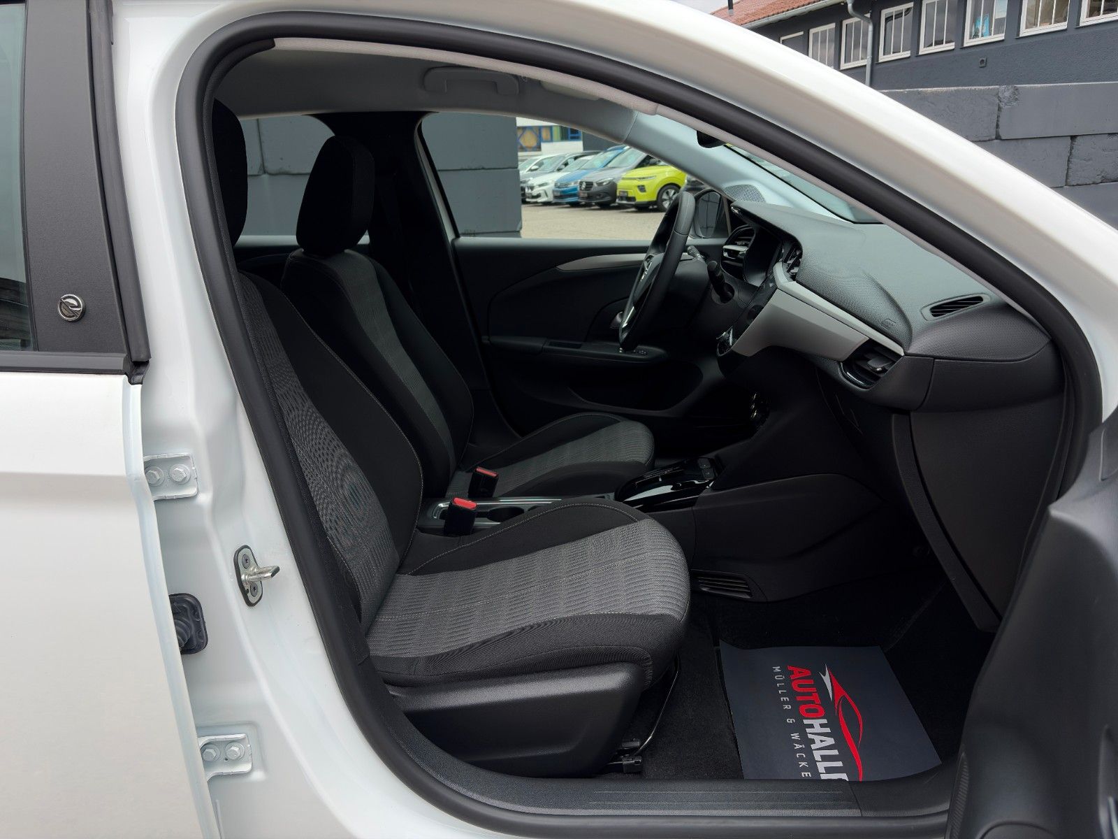 Fahrzeugabbildung Opel Corsa F e Edition 11KW Charger TEMP. PDC 50KWH