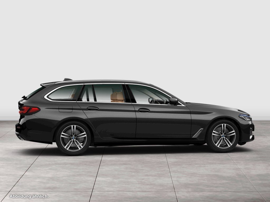 BMW 530d xDrive Touring Luxury Line PANO RFK NAVI LE foto 8