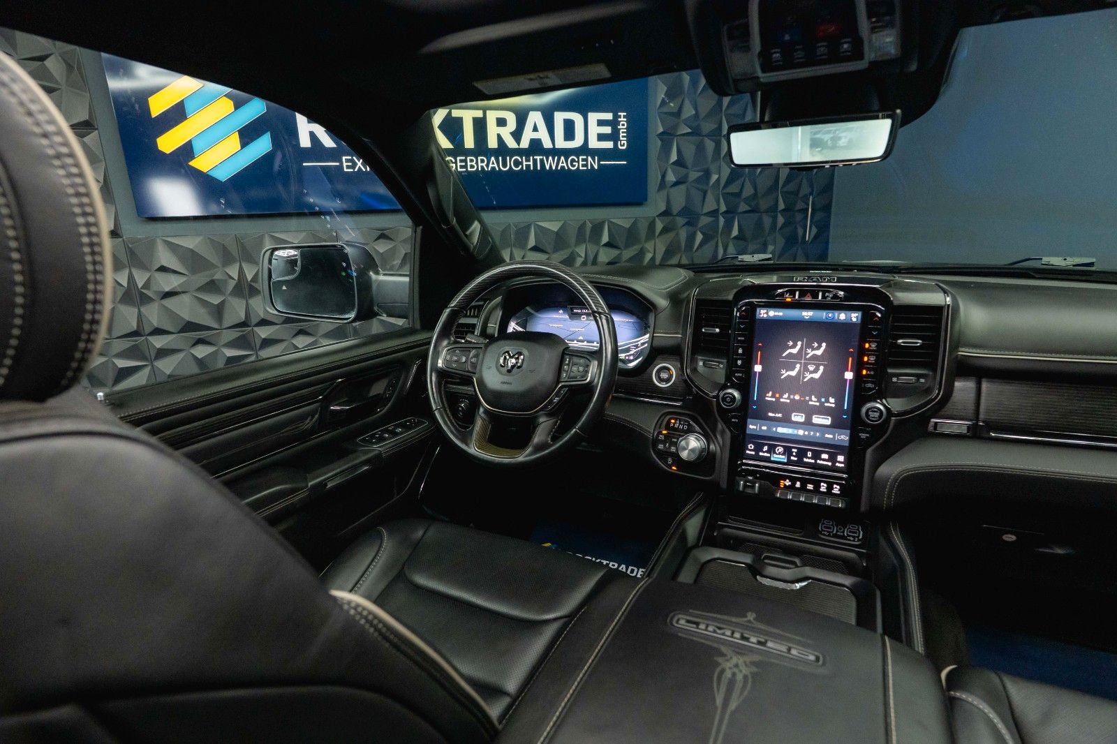 Fahrzeugabbildung Dodge RAM 5.7 V8 HEMI 4x4 LIMITED Offroad 100% Options