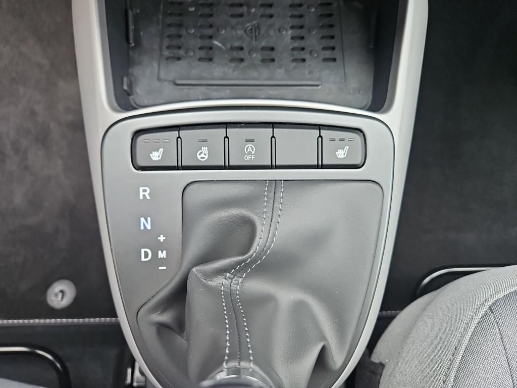 Fahrzeugabbildung Hyundai i10 1.2 Benzin A/T Prime LM KlimaA Navi PDC AUT