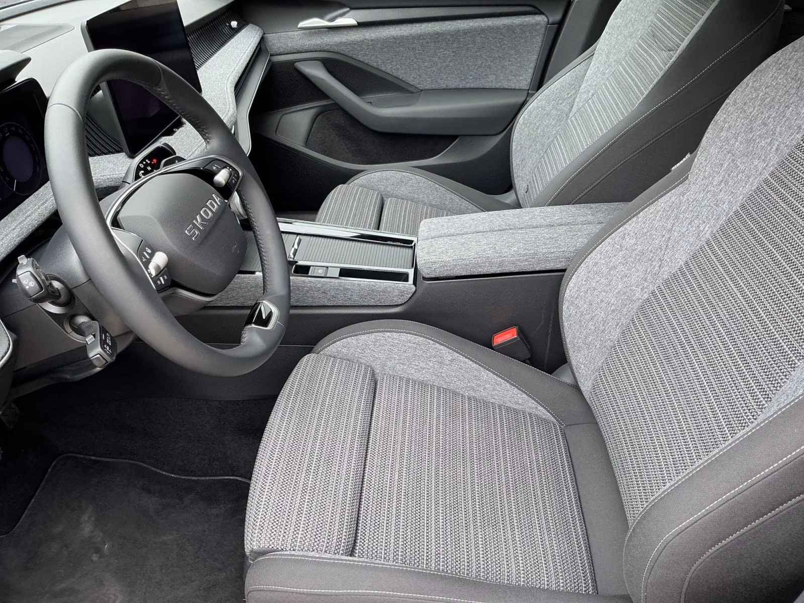 Skoda Superb Combi 2.0 TSI 4x4 SELECTION NAVI+AHK+HuD, миниатюра 11