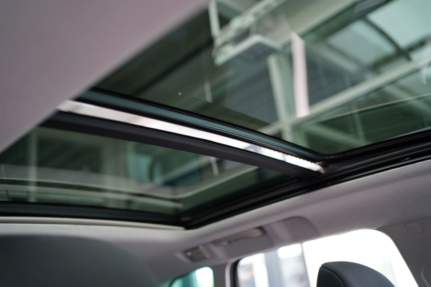 Fahrzeugabbildung Citroën C3 Aircross PureTech 110 Shine Schiebedach Navi