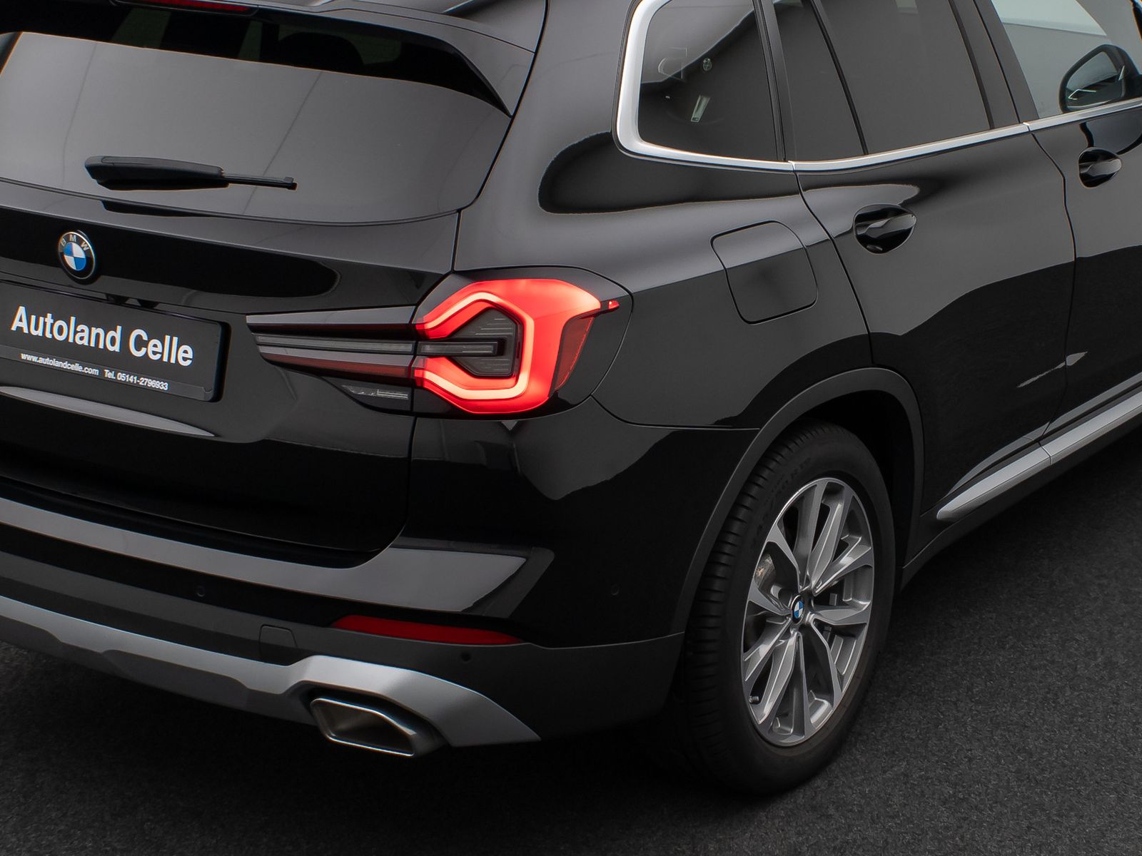 Fahrzeugabbildung BMW X3 xD20d Kamera DAB H/K M Sportfahrwerk 19Zoll